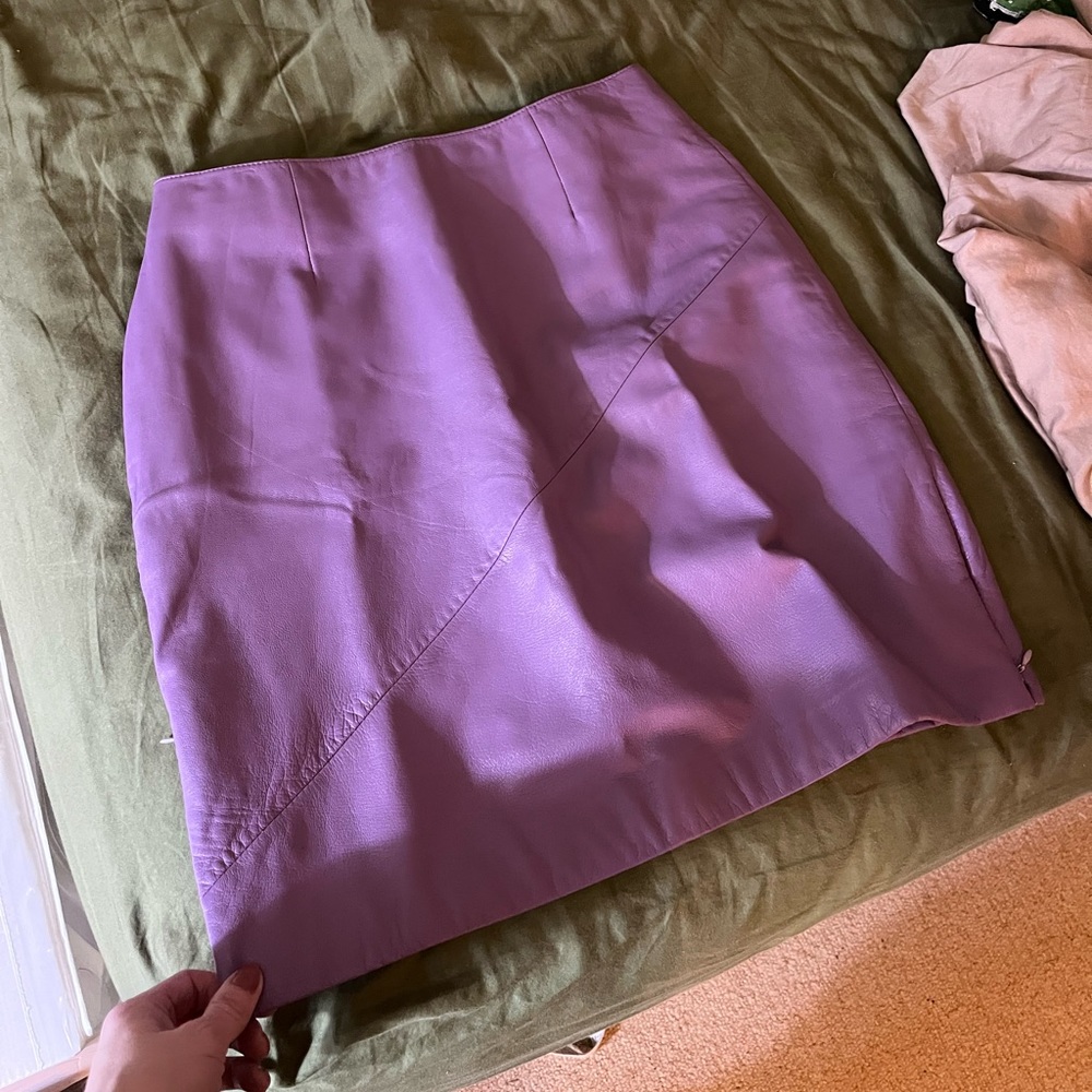 Lilac leather mini skirt